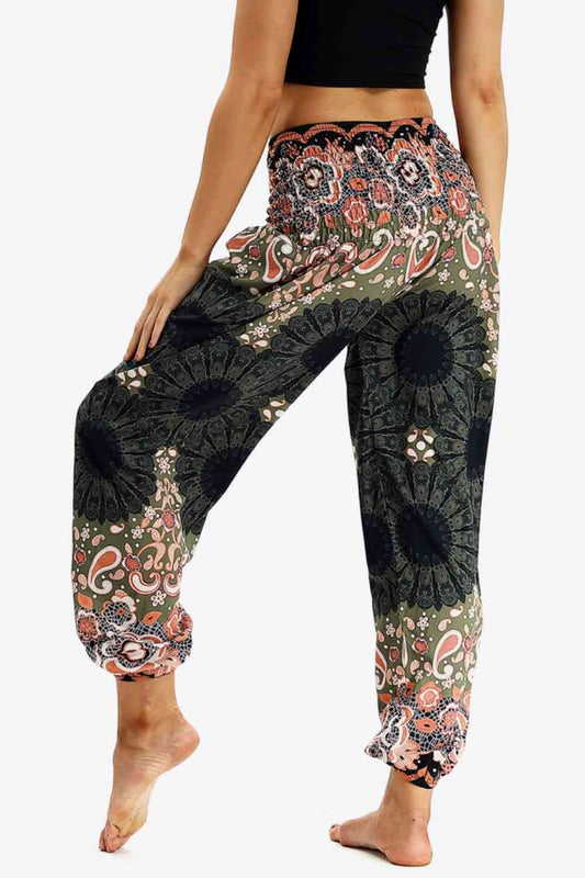 Makes Me Wonder Printed Pants