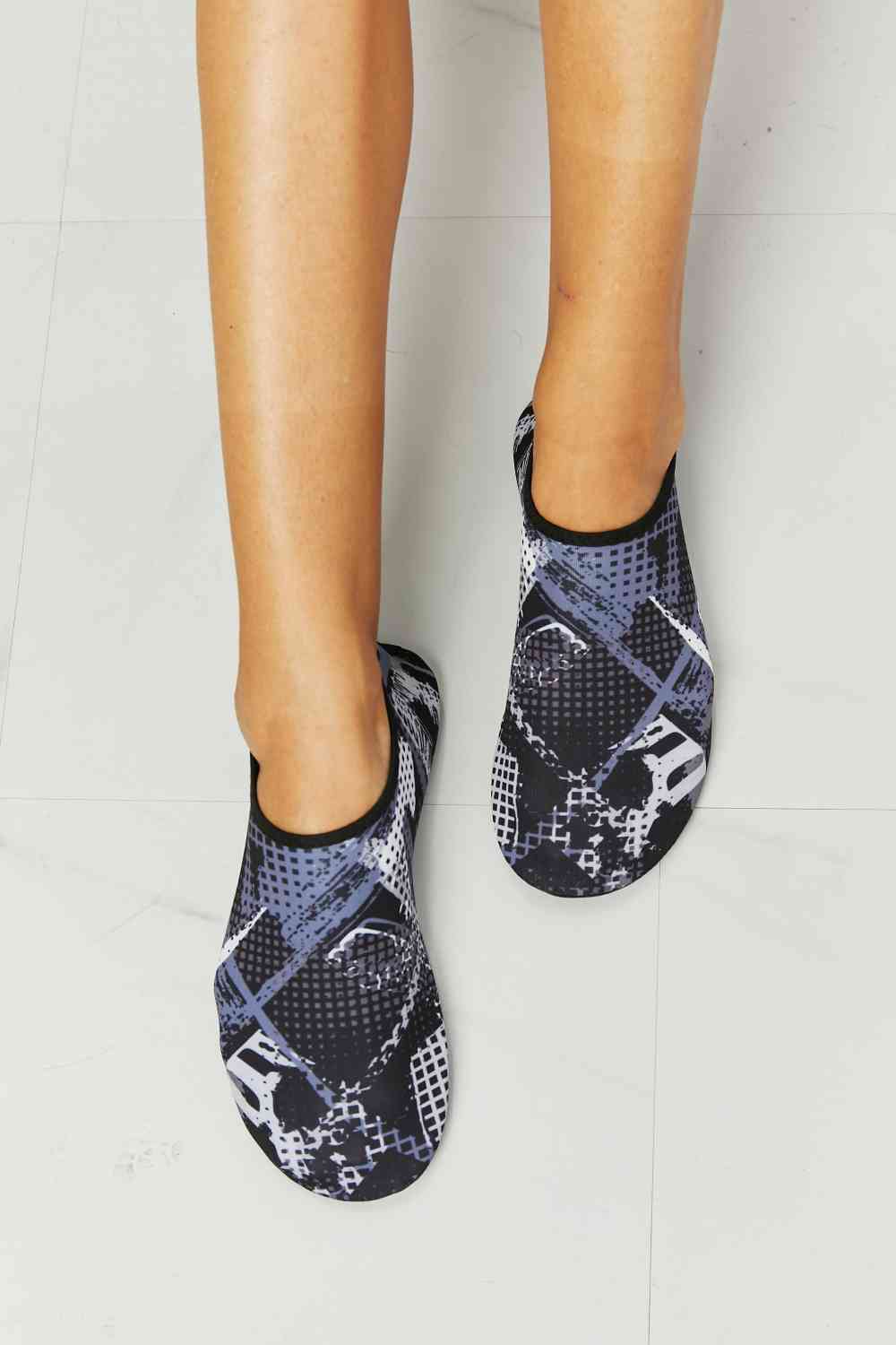 On The Shore Water Shoes in Black Pattern