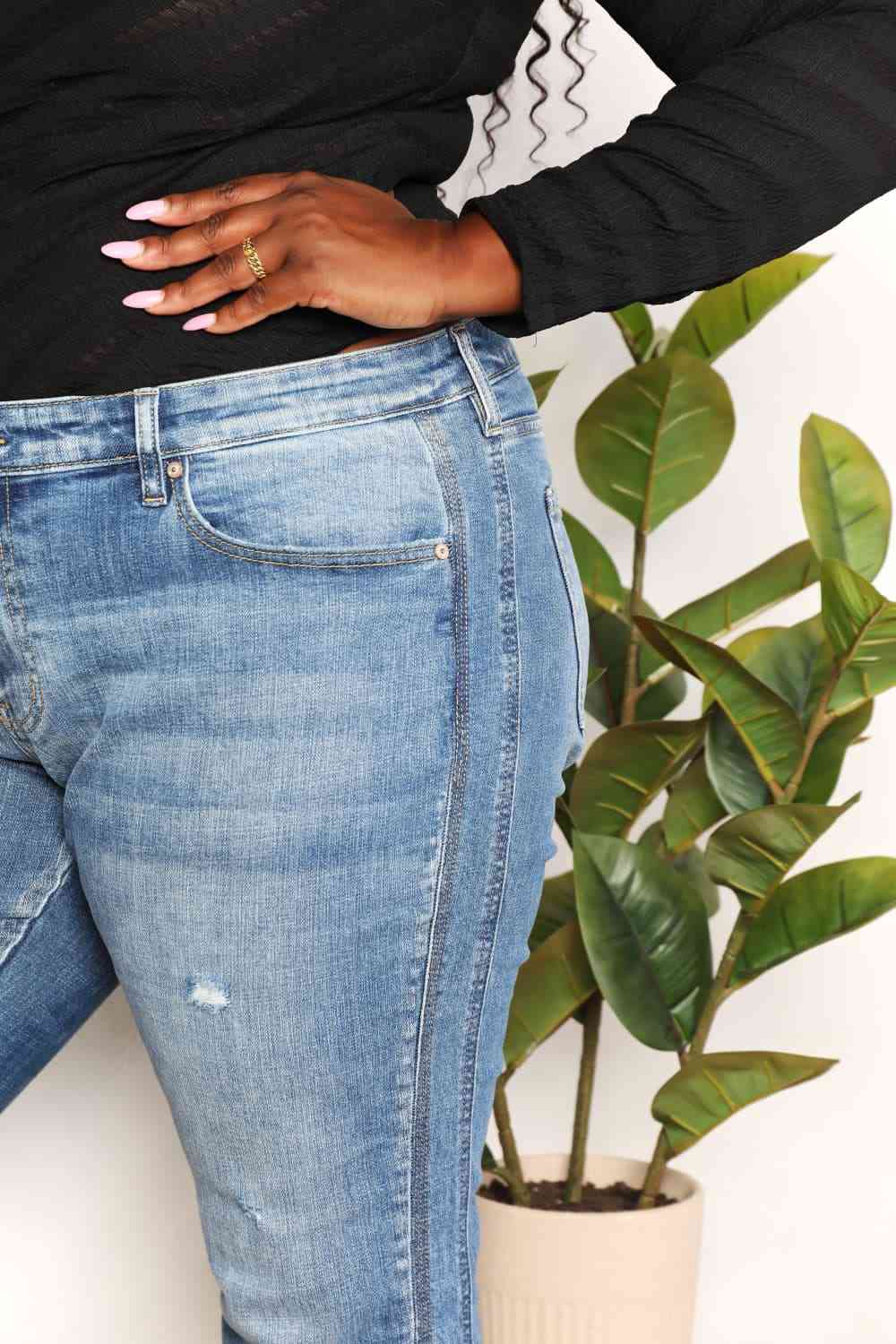 Mid Rise Slim Boyfriend Jeans