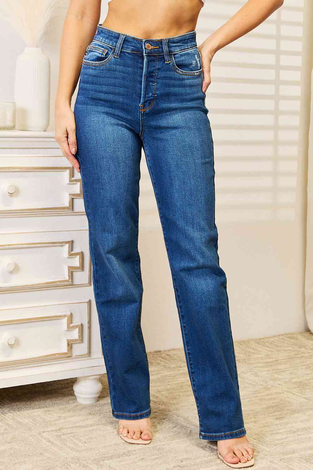 Straight Leg Jeans with Pockets