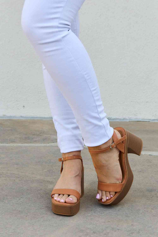 Feel It Platform Heel Sandals