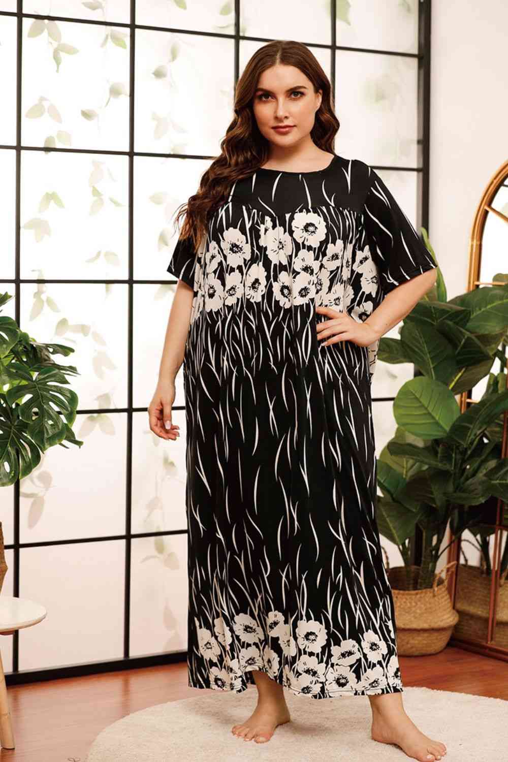 Plus Size Floral Round Neck Half Sleeve Maxi Dress