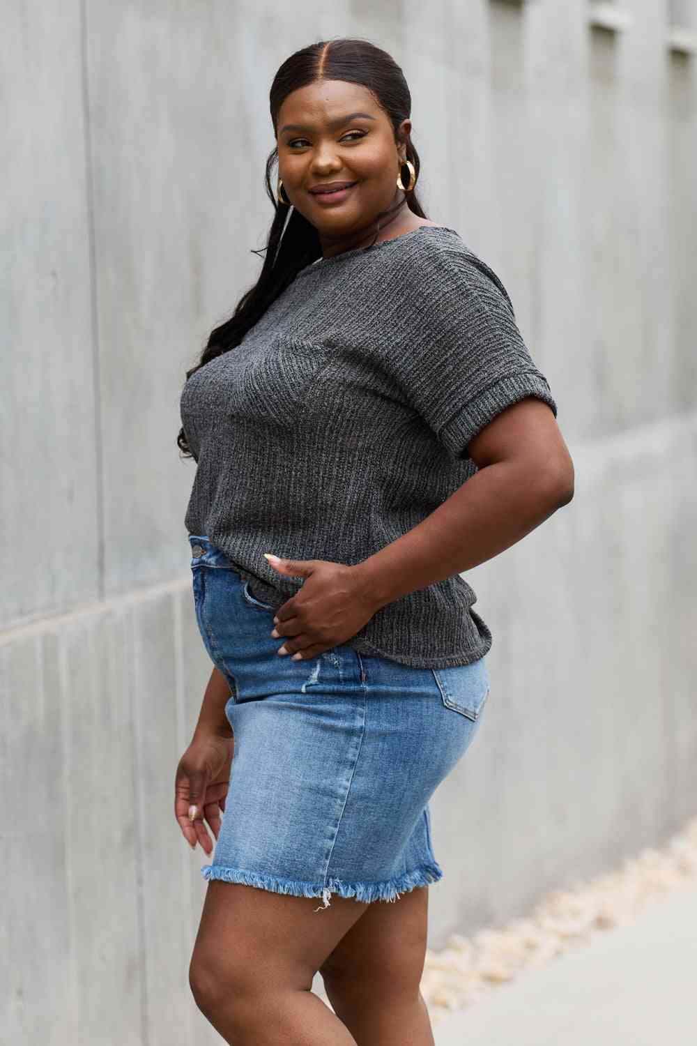 Chunky Knit Short Sleeve Top in Gray