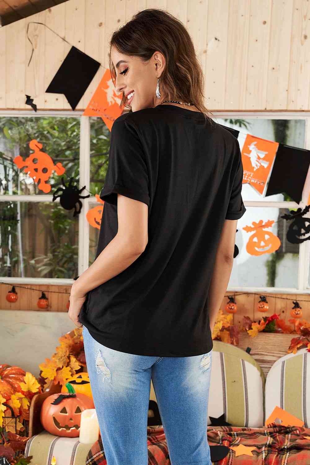 Round Neck Short Sleeve Ghost Graphic T-Shirt