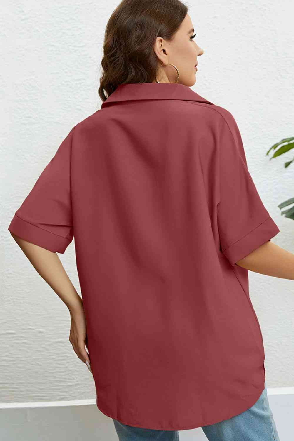 Plus Size Collared Half Sleeve Hem Detail Top