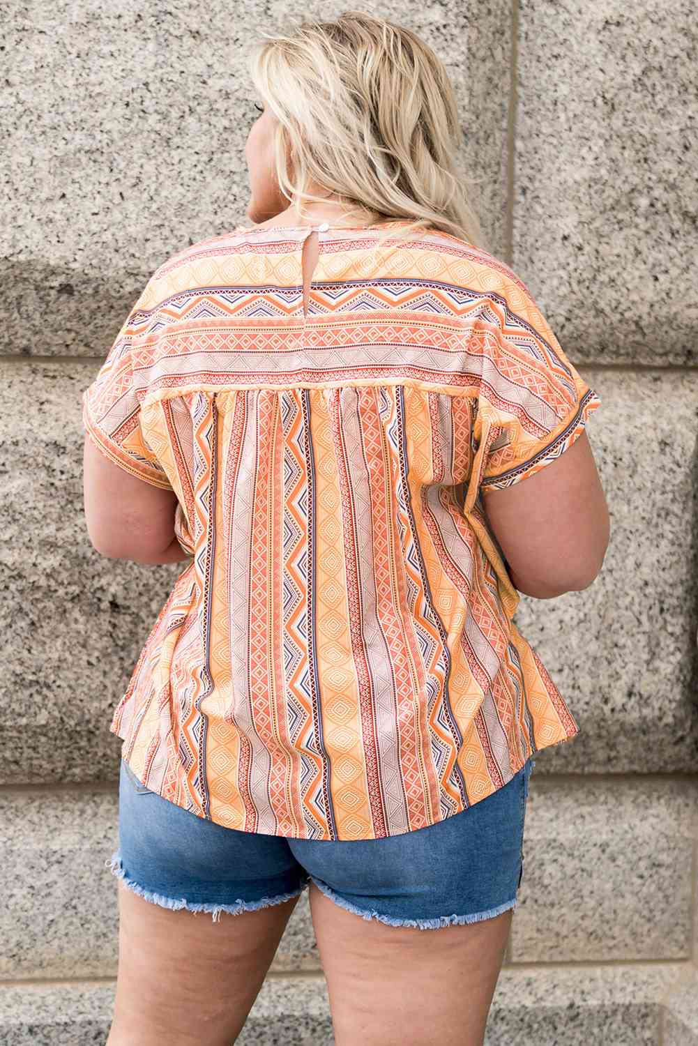 Plus Size Geometric Print Short Sleeve Top