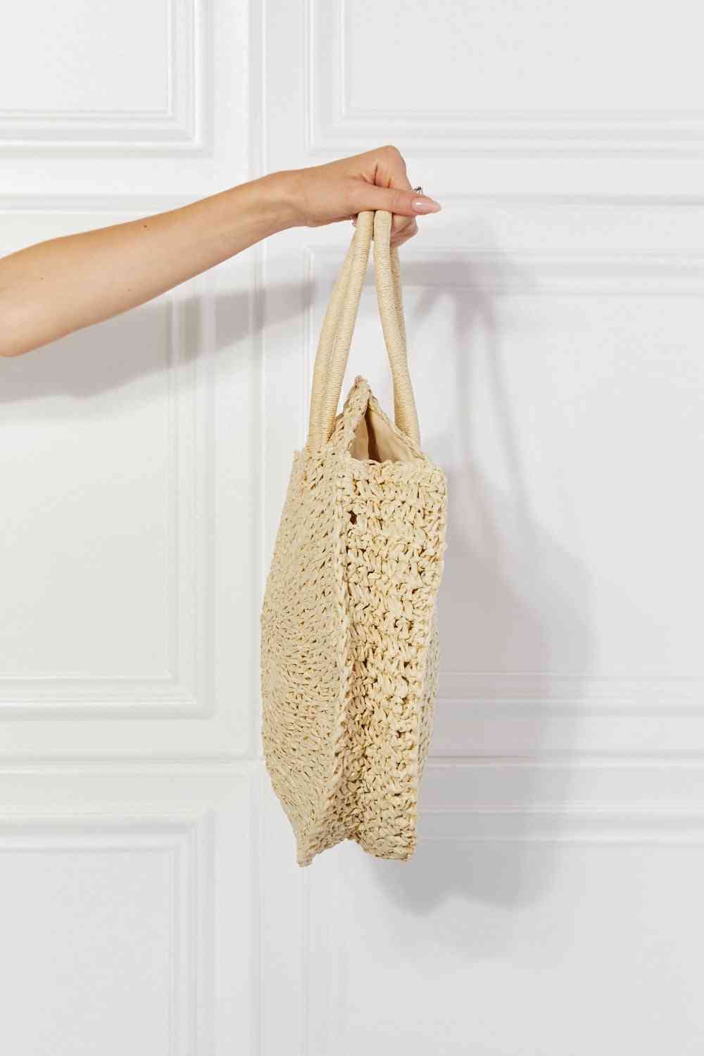 Beach Date Straw Rattan Handbag in Ivory