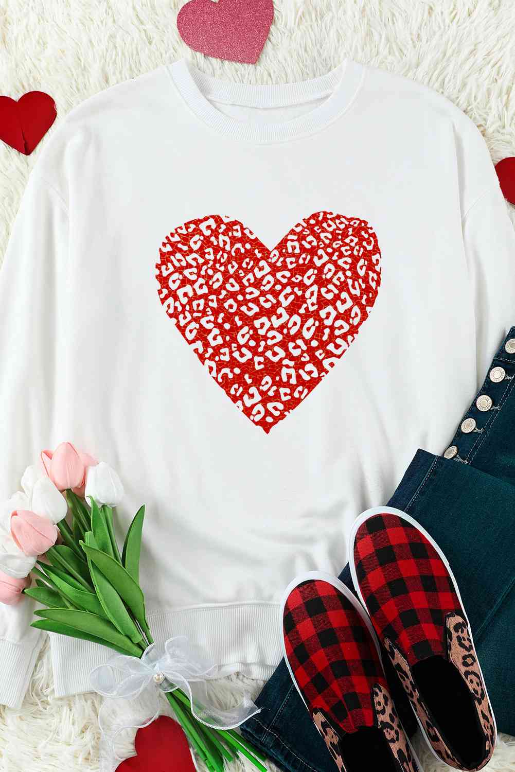 Leopard Heart Graphic Drop Shoulder Sweatshirt