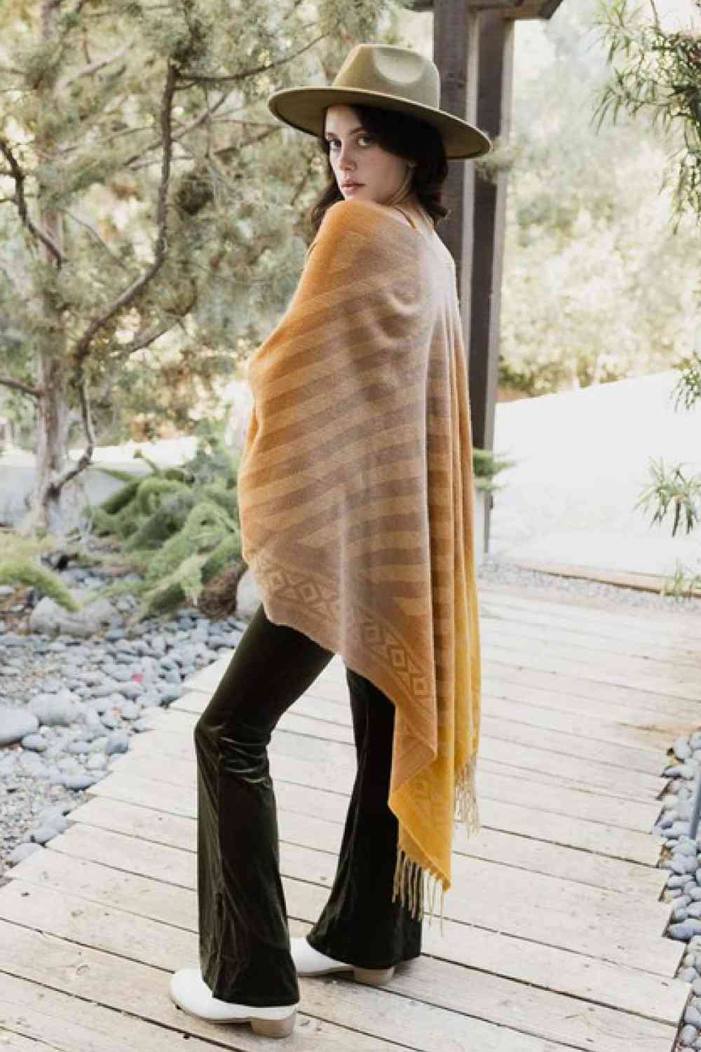 Desert Ambiance Colorblend Tassel Trim Poncho