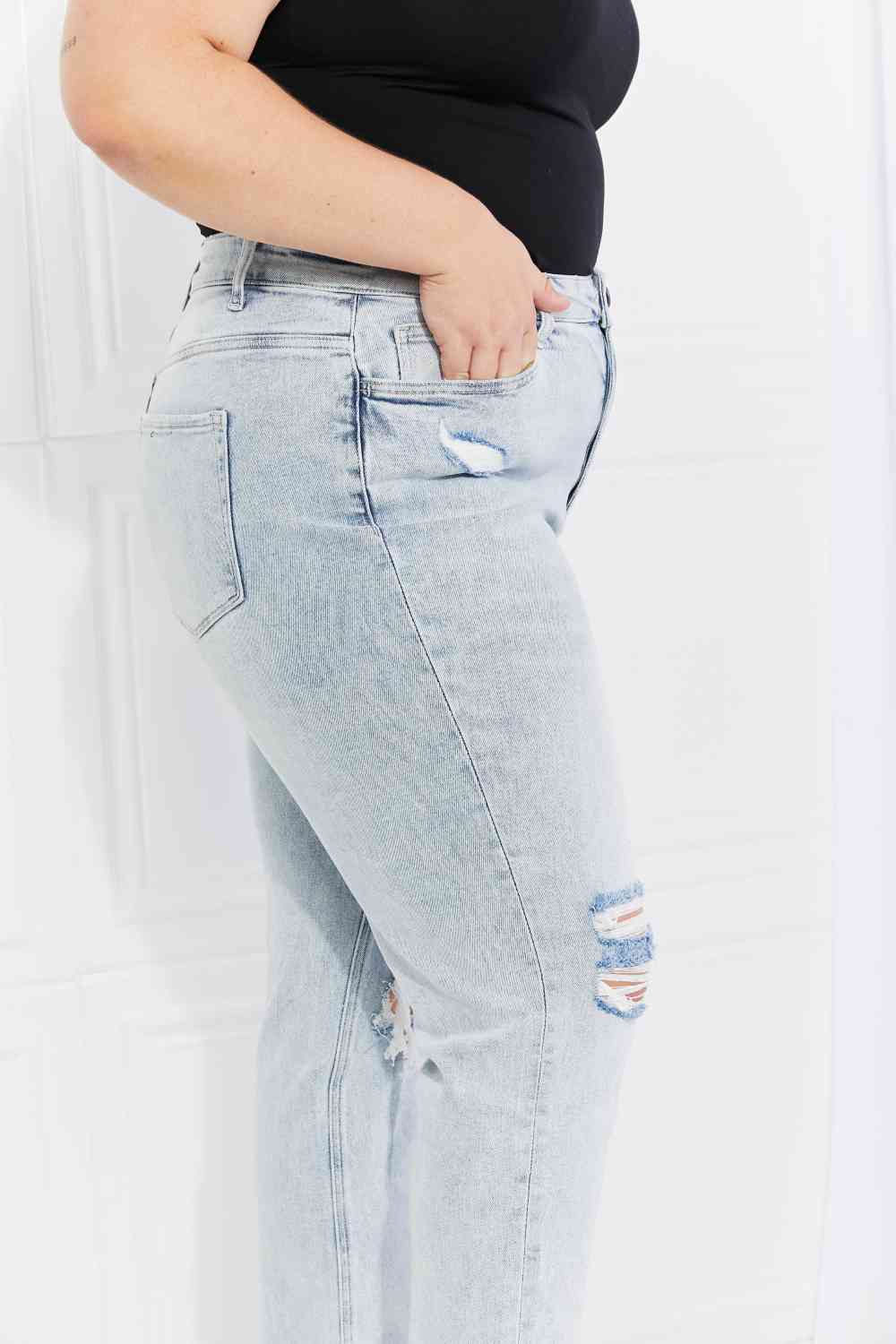 Stand Out Distressed Cropped Jeans