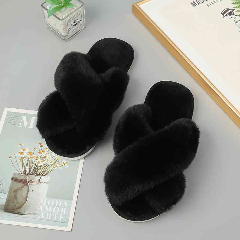 Faux Fur Crisscross Strap Slippers