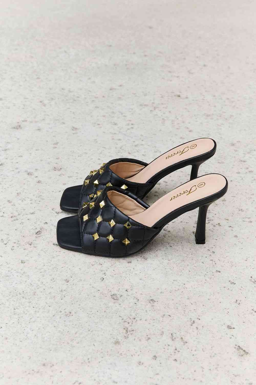 Square Toe Quilted Mule Heels in Black