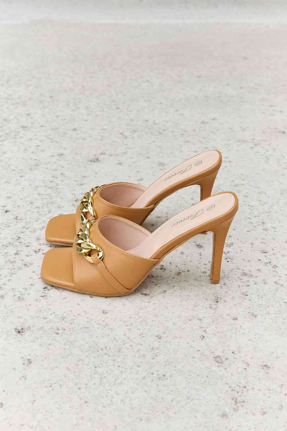 Single Strap Chain Detail Mule Heels in Tan