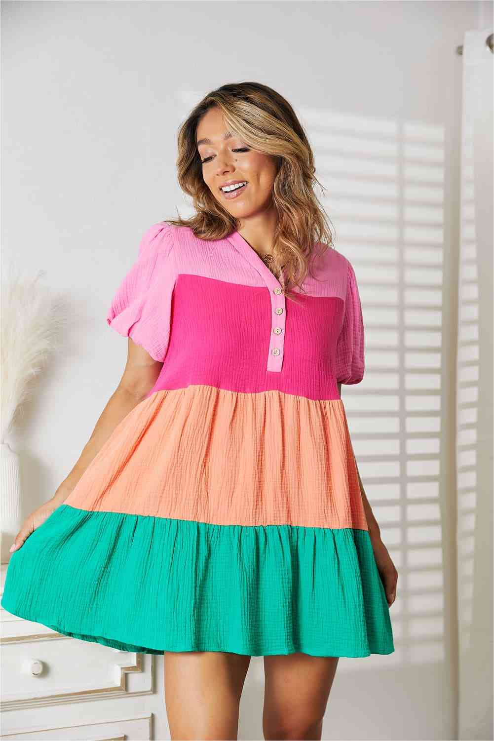 Color Block Buttoned Puff Sleeve Dress